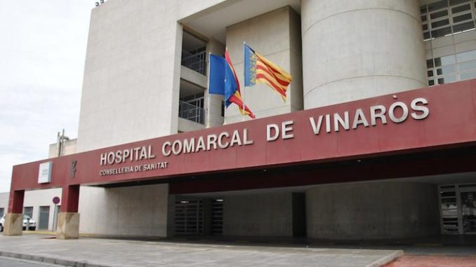 Entrada del Hospital Comarcal de Vinaròs.