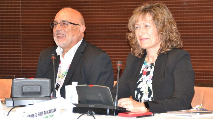 Levy Cabrera y Maribel Ruiz en la mesa sobre Acción Sindical y Afiliación.