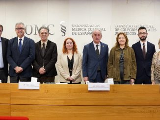 Representantes de la iniciativa en el acto de presentación.