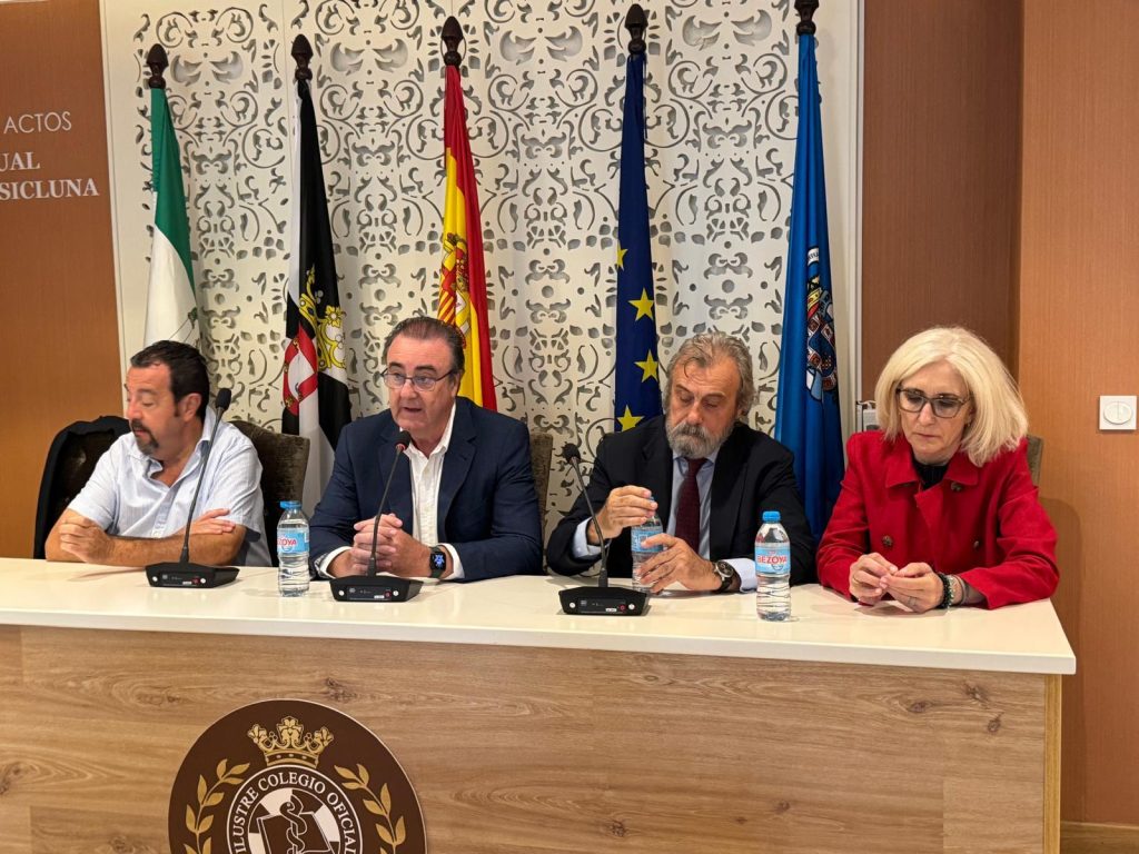 José María Soto, Víctor Pedrera, Miguel Lázaro y María José Rodríguez, miembros de la Comisión Permanente de CESM.
