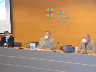 Tomás Chivato, Patricio Martínez y Gabriel del Pozo en la clausura del acto.
