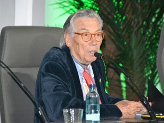 Patricio Martínez, presidente de honor de CESM.