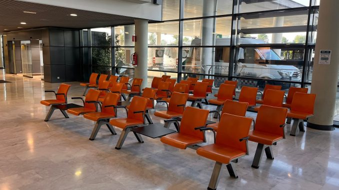 Salas de espera vacías en un hospital balear en esta primera jornada de huelga.