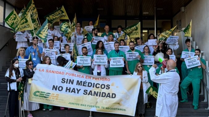 Concentración de CESM Canarias en Tenerife.