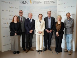 Los miembros del Foro de la Profesión junto a la ministra de Sanidad y el DGOP.