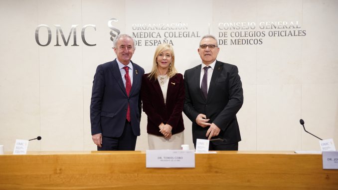 Tomás Cobo, Virginia Izura y José María Rodríguez.