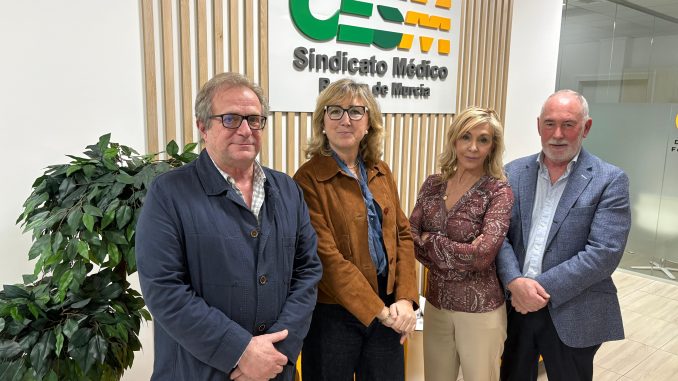 Los responsables de la Permanente de CESM Murcia.