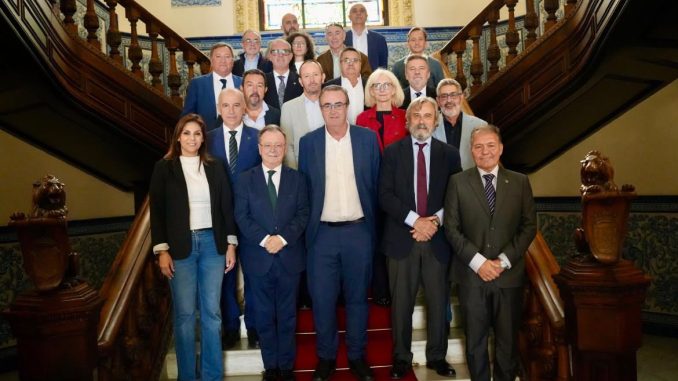 Los representantes de CESM junto al presidente de Ceuta.